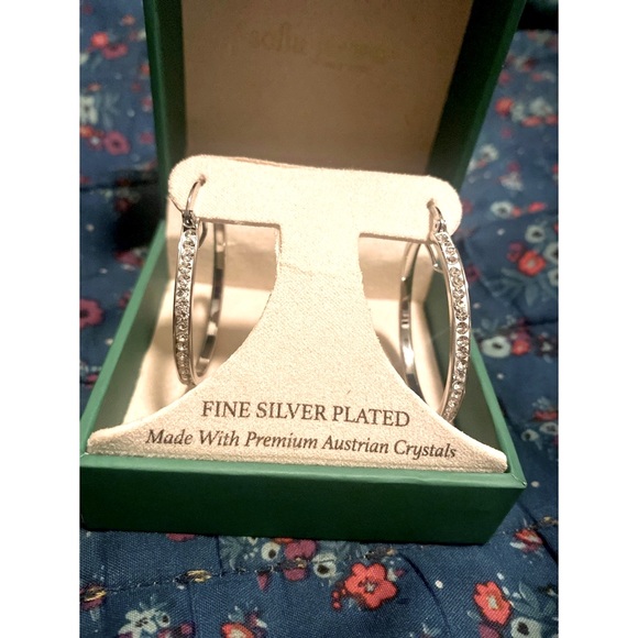 NWT Sophia James New York Silver Plated Hoops with Austrian Crystals - Picture 5 of 6